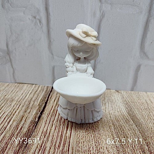 YY3691 - LOKUMCU KIZ ŞAPKALI - SİLİKON KALIP