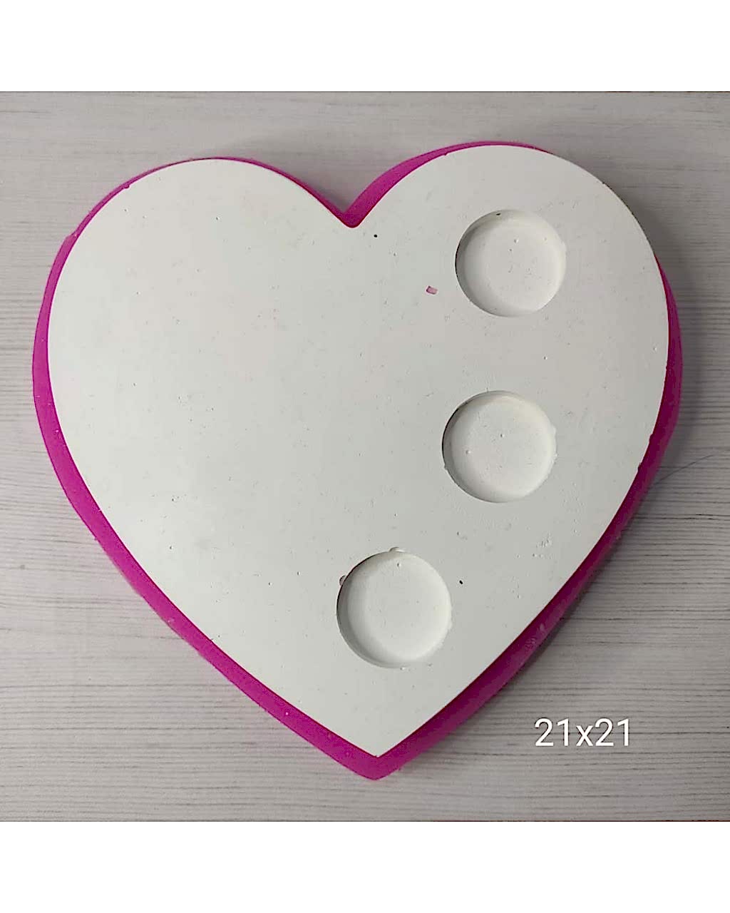 YY0772-Kalp 3Lü Mumluk Tabanlık Silikon Kalıp-21X21